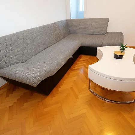 Solemare - 150m Apartman *